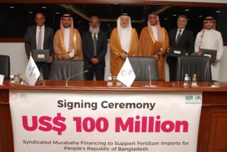 সার আমদানিতে প্রথমবারের মত আইডিবির ঋণ নিচ্ছে সরকার